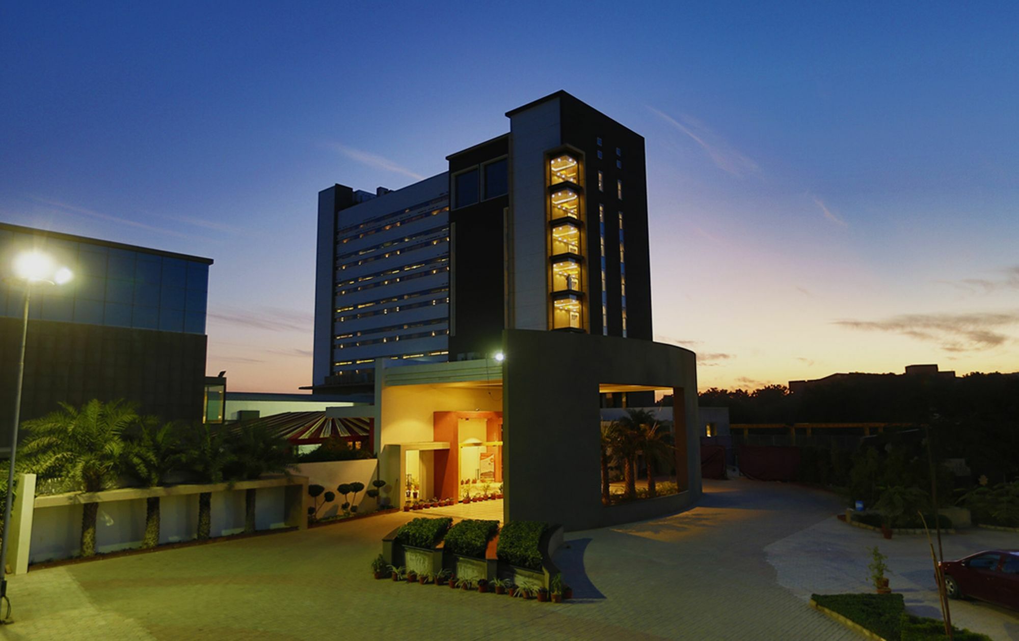 Hotel Kasturi Orchid Pal Экстерьер фото