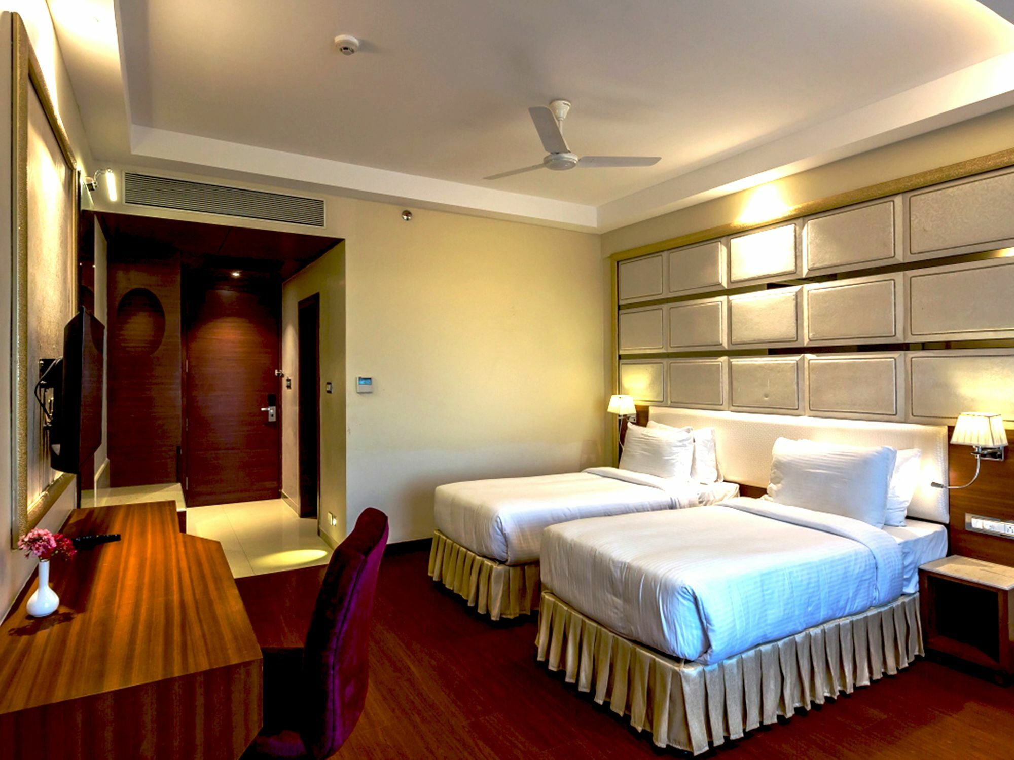 Hotel Kasturi Orchid Pal Экстерьер фото